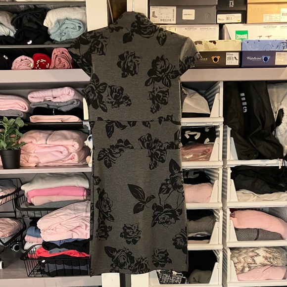 NWT Studio Femme Black & Grey Dress - Picture 2 of 6